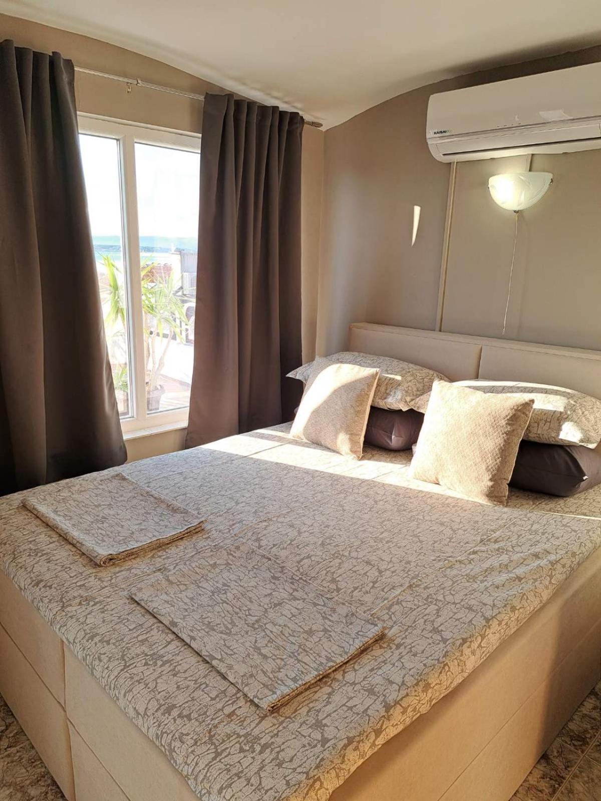 Hotel The White House Nesebar Esterno foto