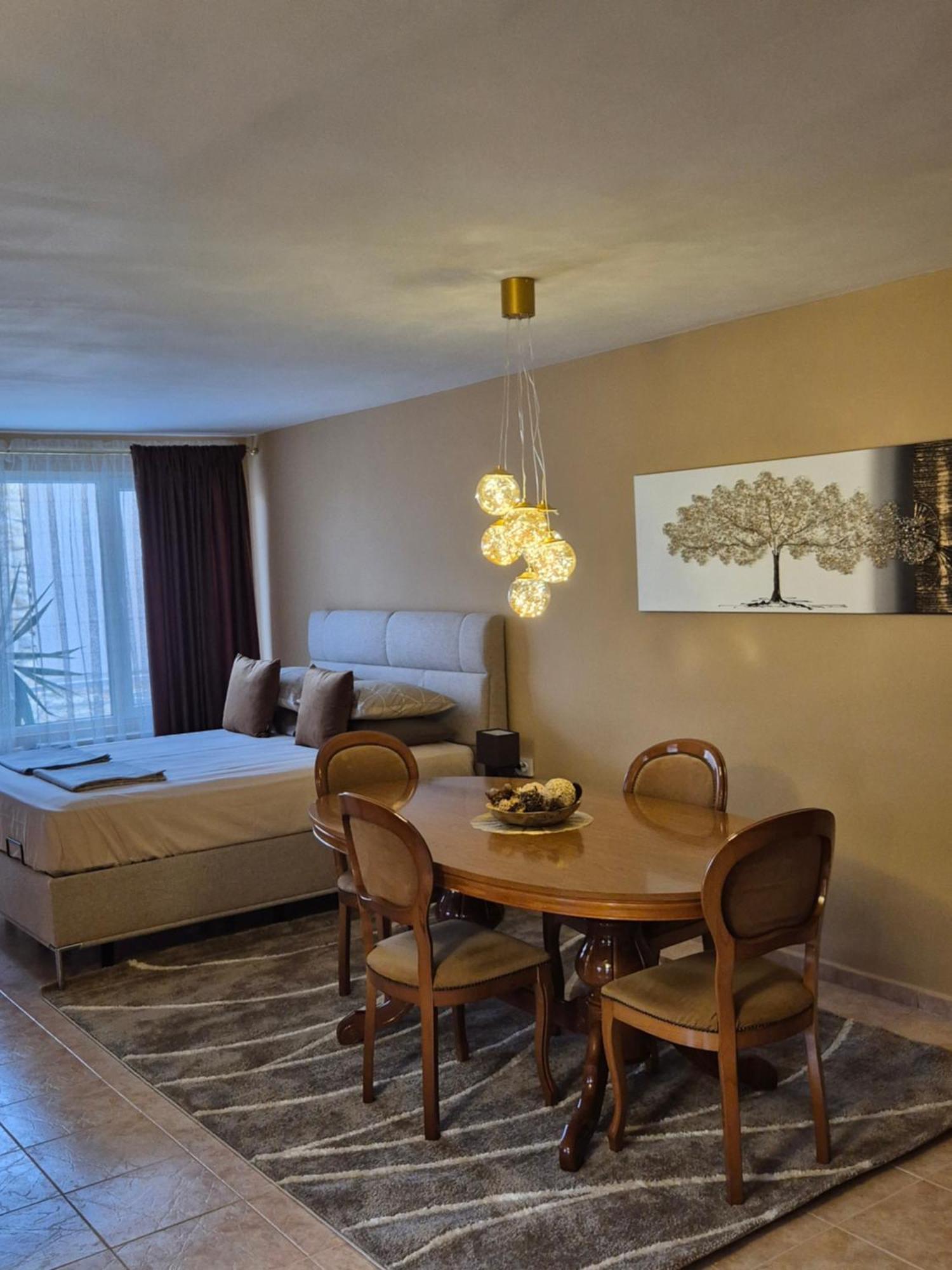 Hotel The White House Nesebar Esterno foto