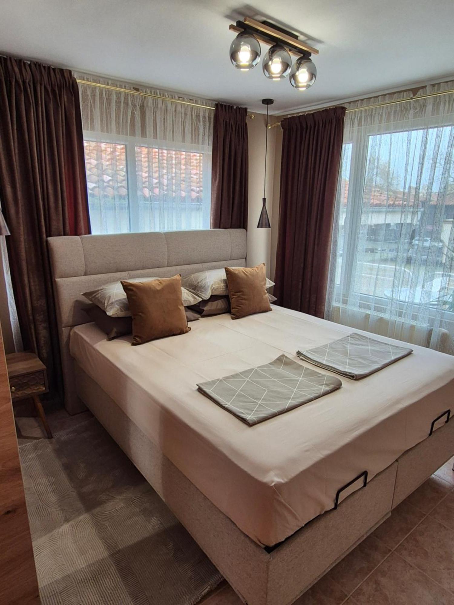 Hotel The White House Nesebar Esterno foto