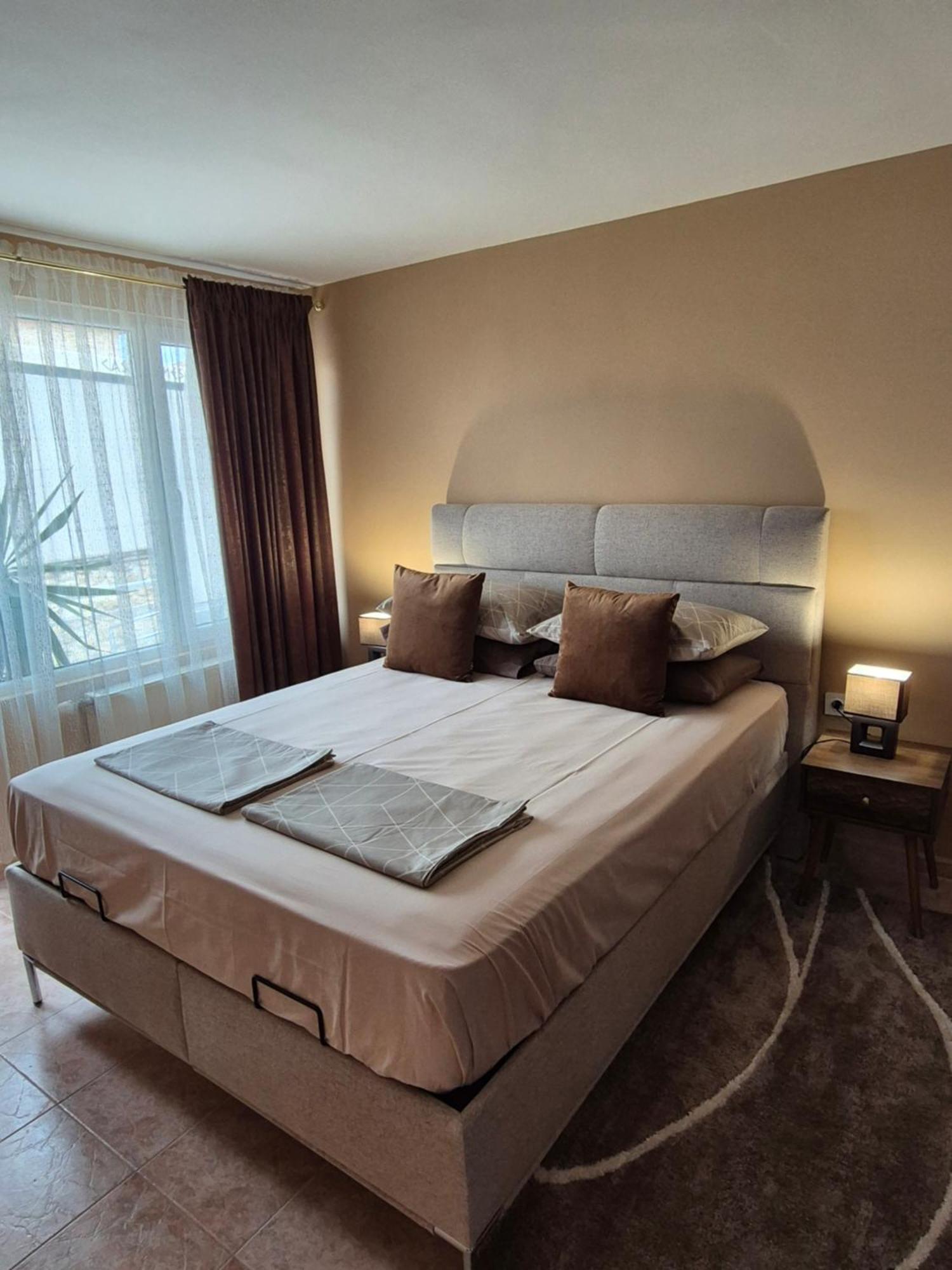 Hotel The White House Nesebar Esterno foto