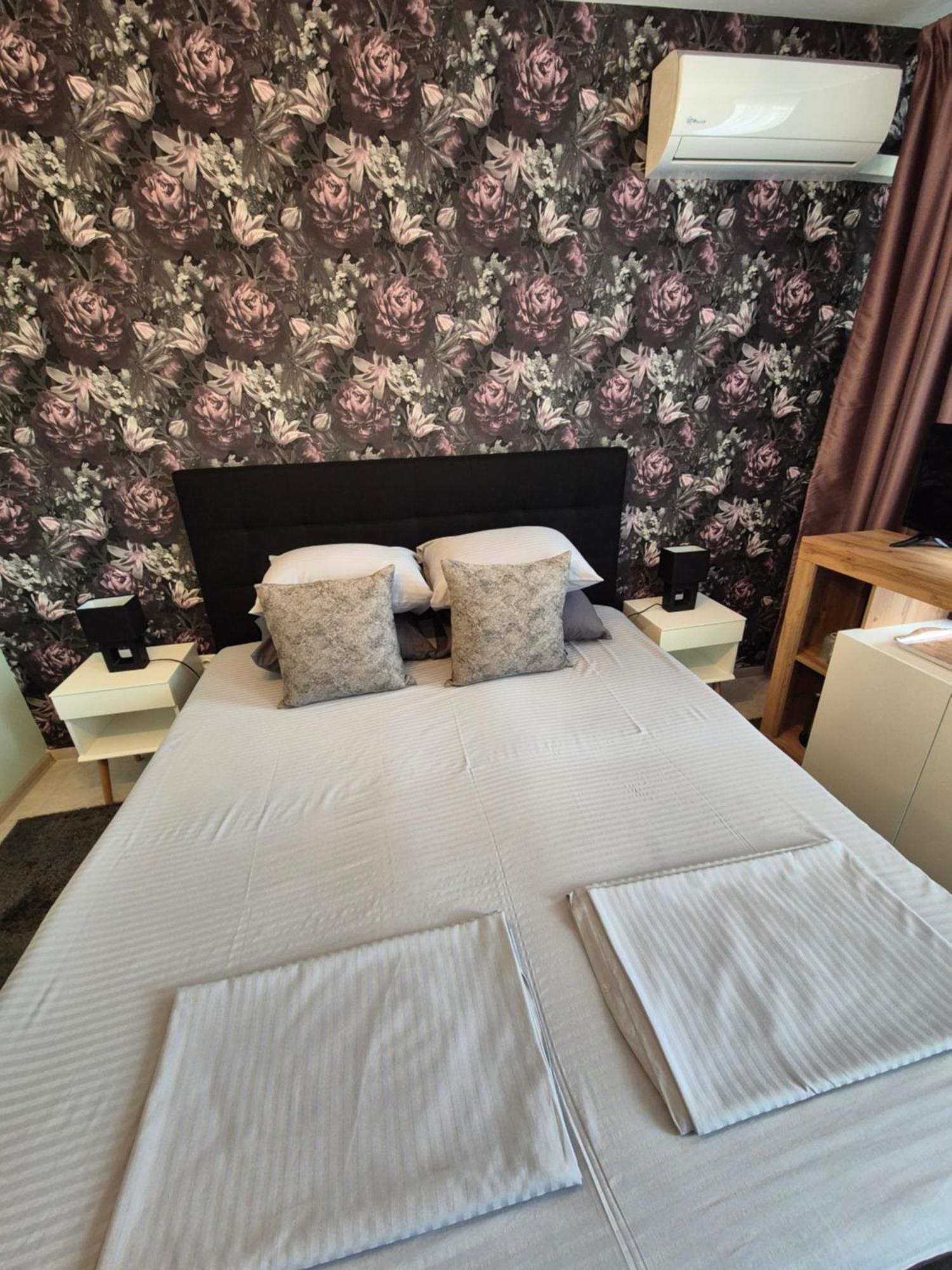 Hotel The White House Nesebar Esterno foto