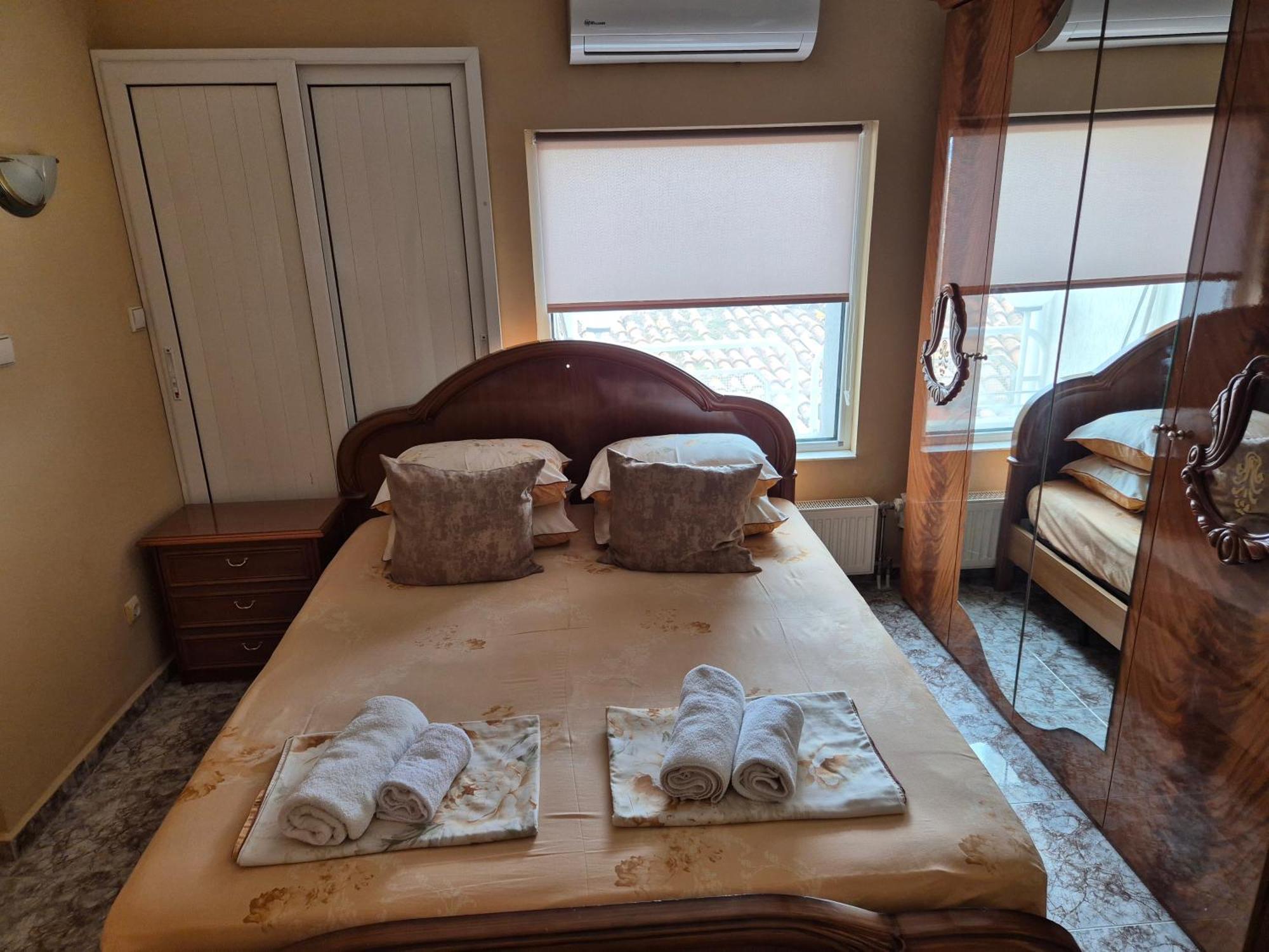 Hotel The White House Nesebar Esterno foto
