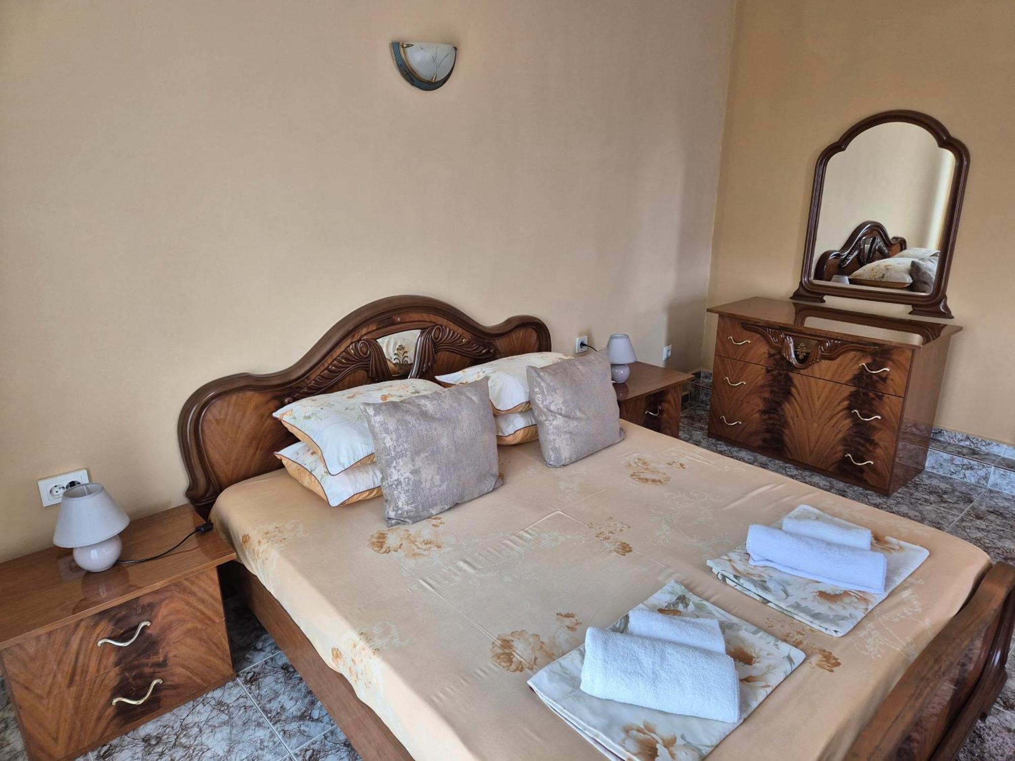 Hotel The White House Nesebar Esterno foto